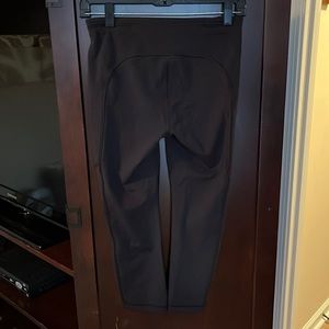 Lululemon crop leggings black size 6